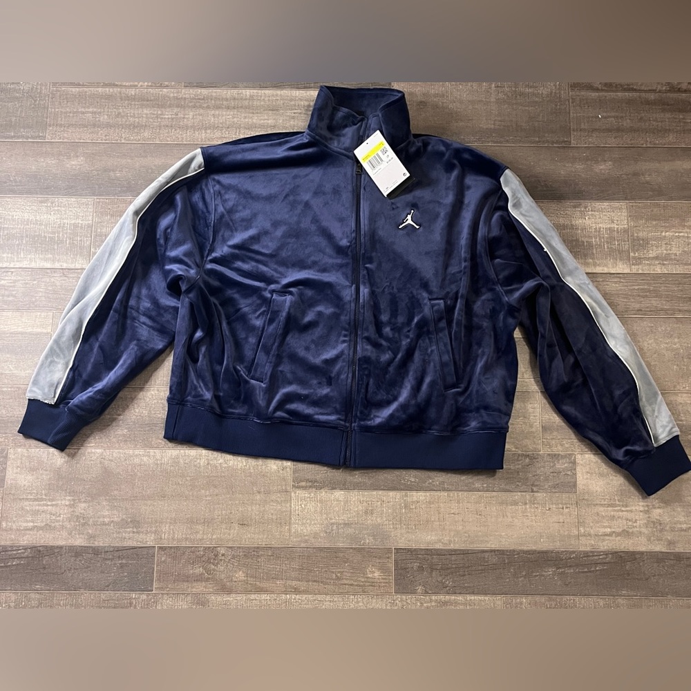 Women’s size small Jordan velour jacket